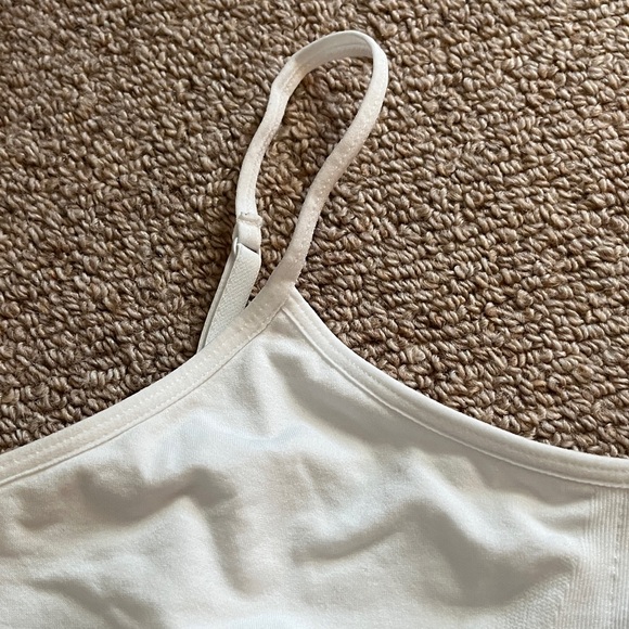 Girls XL 14/16 White Sports Bra - Picture 2 of 7